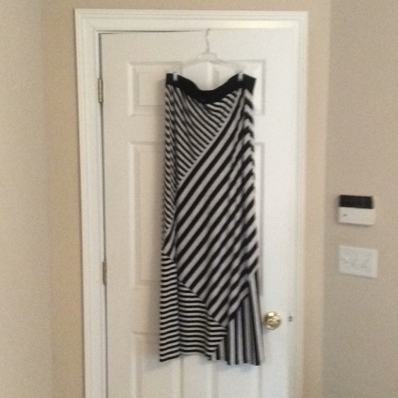 Skirt - Picture 1 of 1